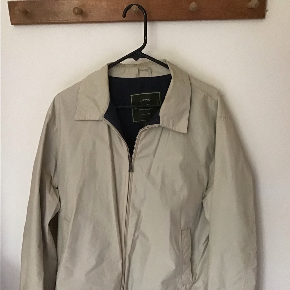 Men’s Jacket - Picture 2 of 4